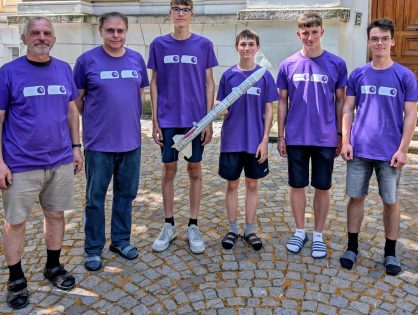 Poděkování Tiskárně LD.PRINT za trička pro náš "raketový tým"