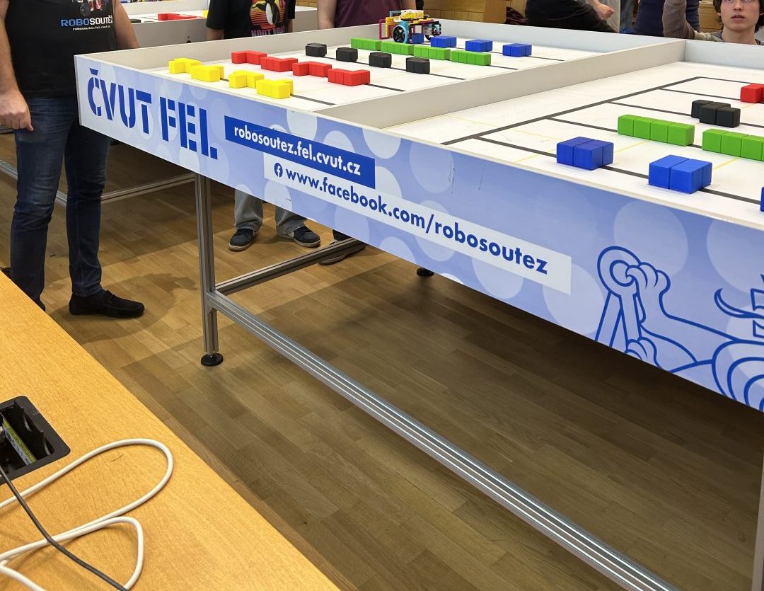 Postup do finále Robosoutěže 2025