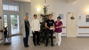 Předání výtěžku z koncertu